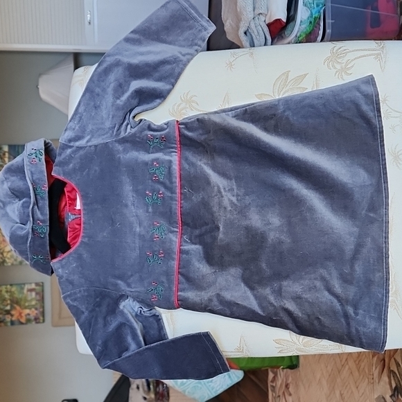 NWT 24 mos Grey Velvet Dress with Hat - Picture 16 of 16
